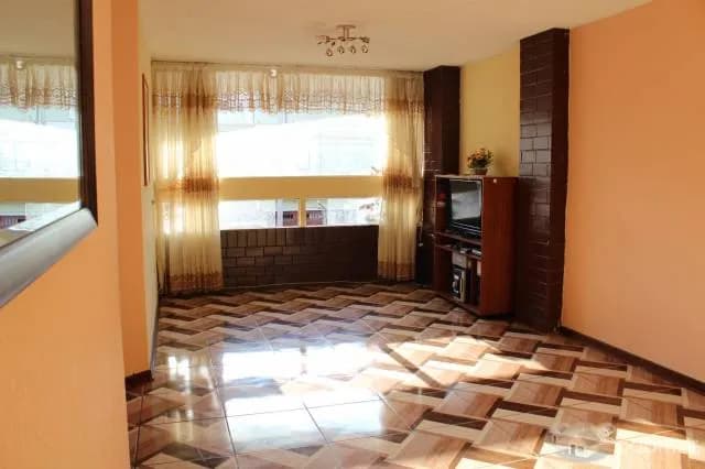 Departamento 3 cuartos en edificio familiar - excelente ubicacion — foto 1