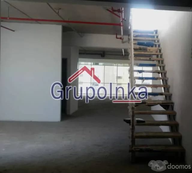 EXCELENTE OFICINA DUPLEX EN LA AVENIDA EL EJERCITO — foto 7