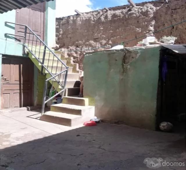Venta de Casa Como Terreno por Plaza de Armas de Puno — foto 3