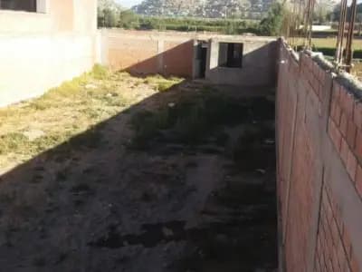 AMPLIO TERRENO EN AV. ARANCOTA DE USO VERSÀTIL
