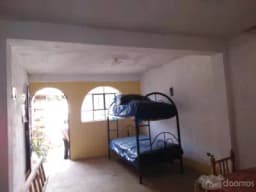 CASA EN CARHUAZ CERCA A LA PLAZA DE ARMAS (UBICACION EN ESQUINA)