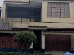 Vendo casa de 3 pisos en los Olivos