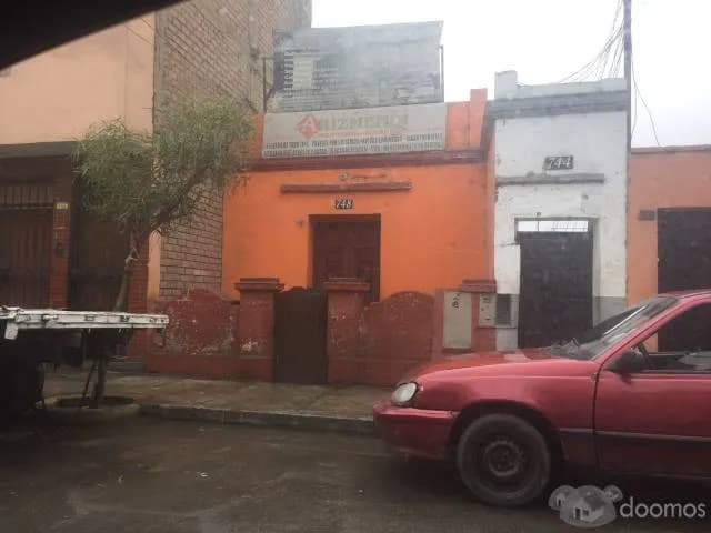 VENDO CASA COMO TERRENO EN SURQUILLO — foto 2