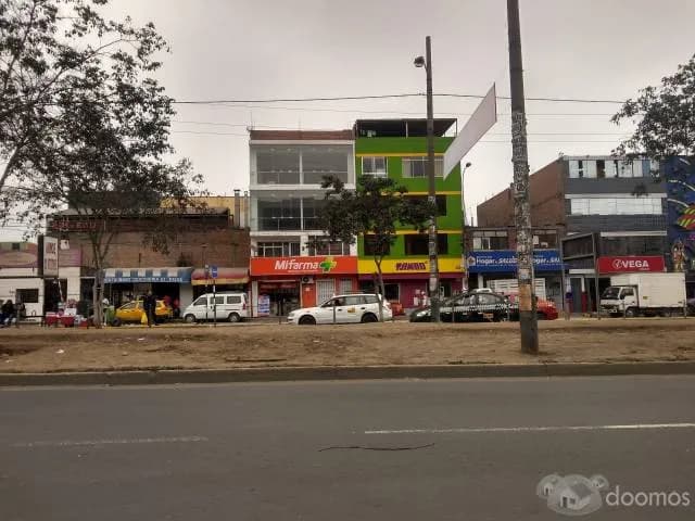 Alquiler local comercial de estreno 150 m2 C/piso — foto 1