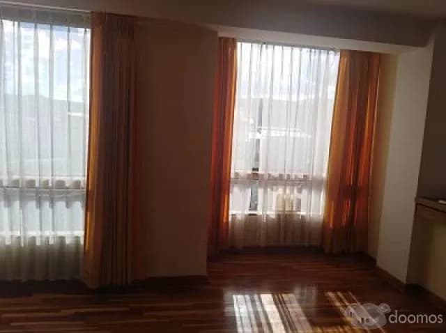 DEPARTAMENTO EN URB. VERSALLES 3ER. PISO — foto 4