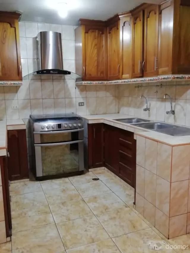 OCASIÓN ALQUILO CASA GRANDE POR VIAJE — foto 4