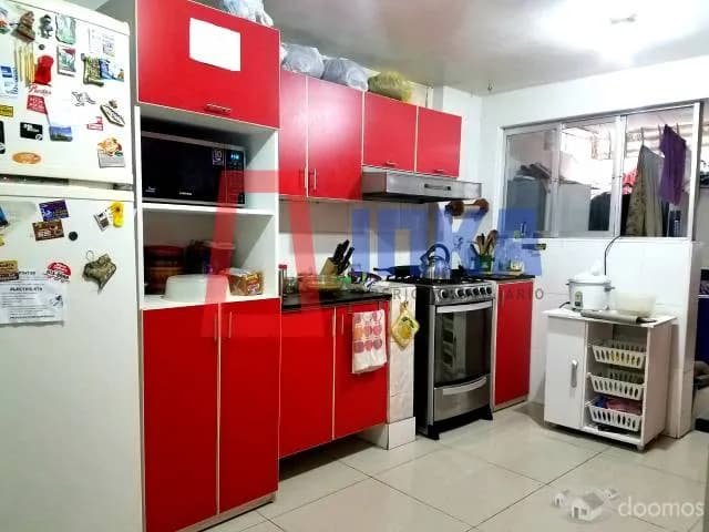 CASA EN EXCELENTE ZONA DE SURCO, RODEADO DE PARQUES — foto 5