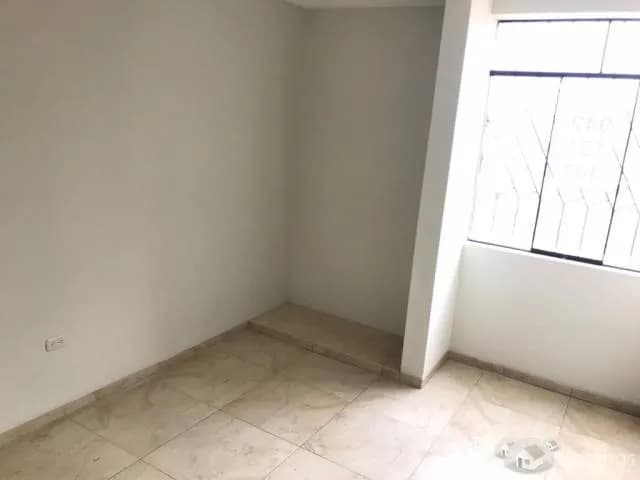 Ocasión: Alquilo departamento en Condominio La Primavera — foto 5