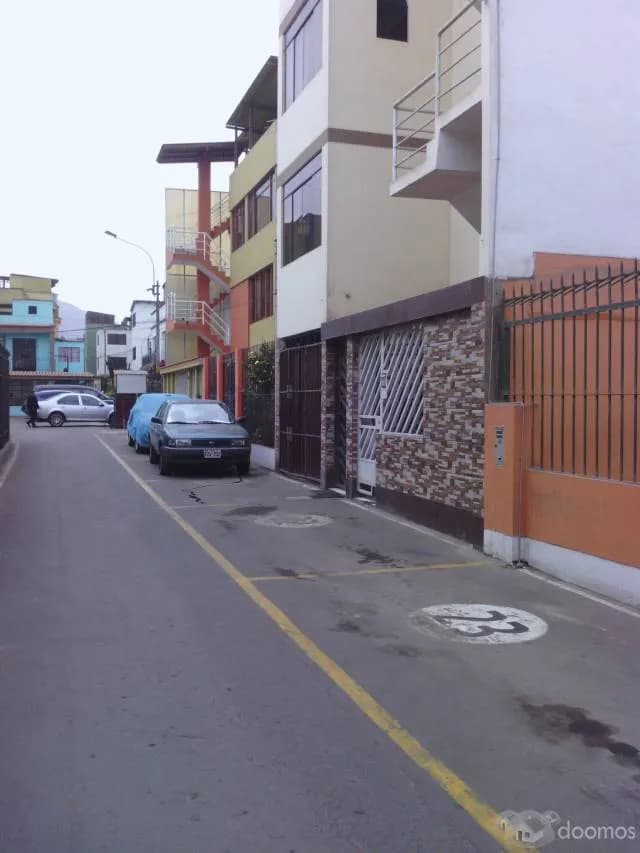 VENDO CASA SALAMANCA  ATE — foto 1