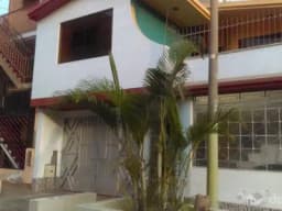VENDO LINDA CASA EN S.M.P. ,LIMITE CON LOS OLIVOS