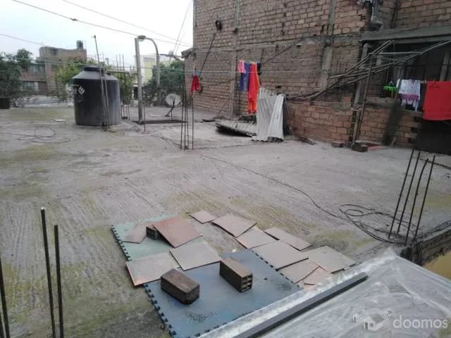 VENDO CASA EN PLENA AVENIDA - SJ.L — foto 2
