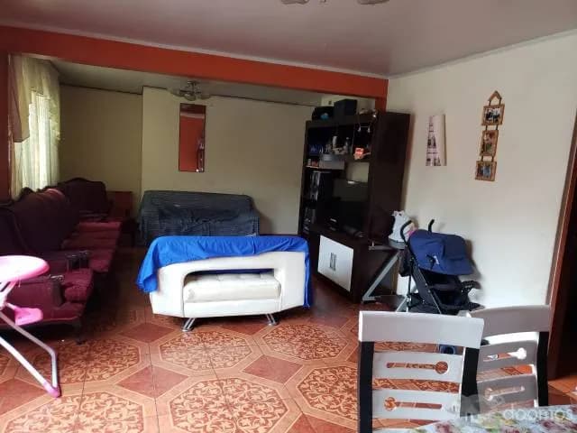 VENDO CASA EN PLENA AVENIDA - SJ.L — foto 4