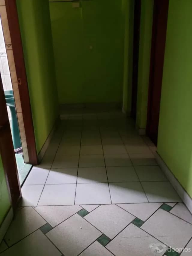 VENDO CASA EN PLENA AVENIDA - SJ.L — foto 5
