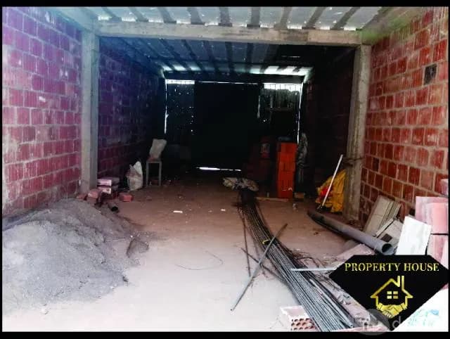 CASA EN VENTA DE 2 PISOS EN APV. TICAPATA — foto 4