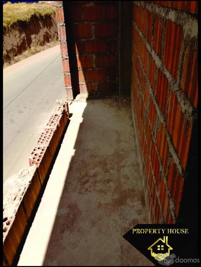 CASA EN VENTA DE 2 PISOS EN APV. TICAPATA — foto 8