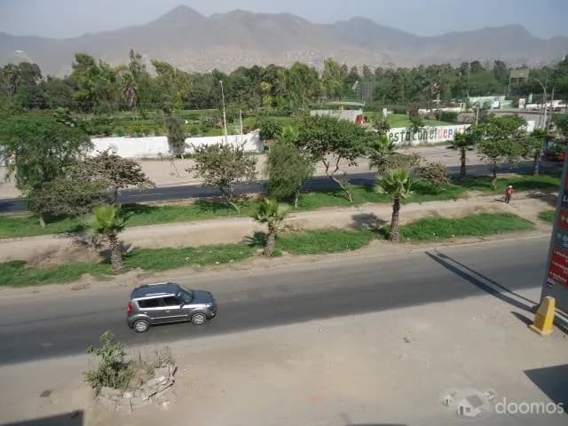 Alquiler de Locales en Av. Universitaria - Comas — foto 8