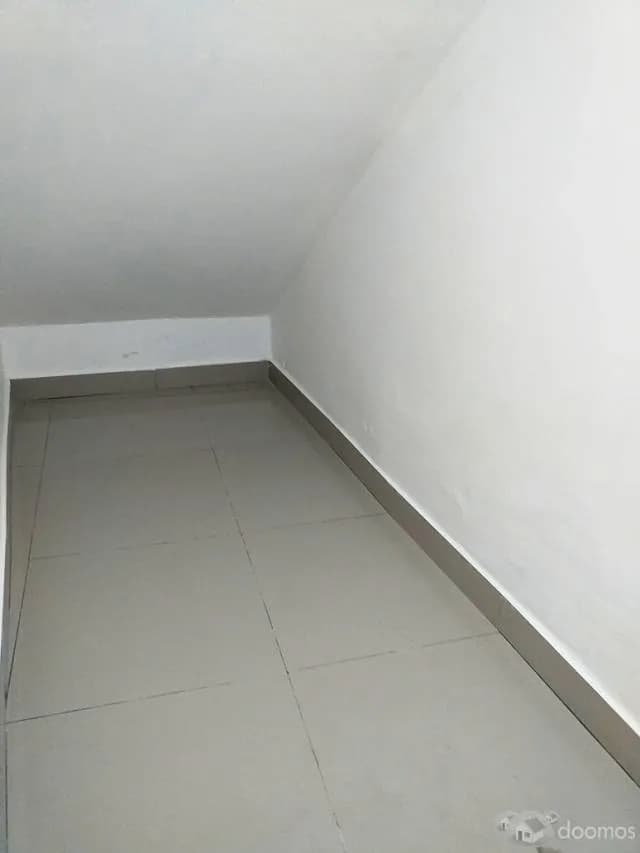 ALQUILO LOCAL COMERCIAL 100m2 EXCELENTE UBICACION — foto 2
