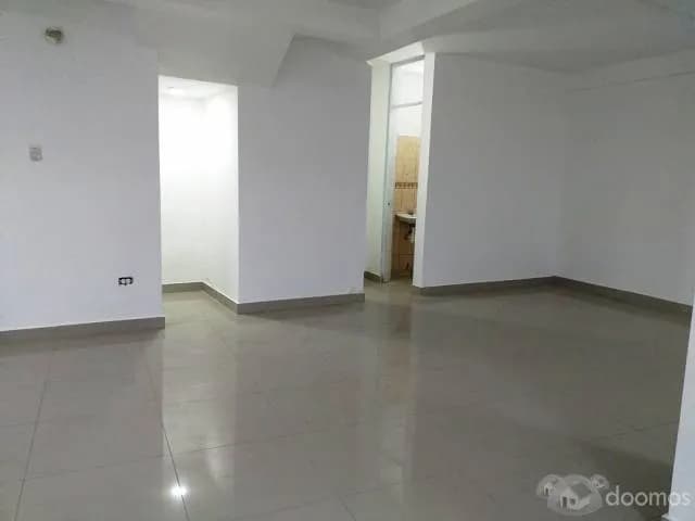 ALQUILO LOCAL COMERCIAL 100m2 EXCELENTE UBICACION — foto 5