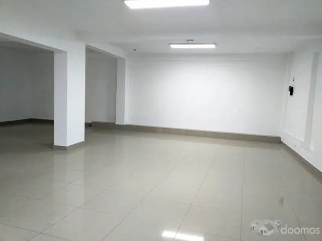 ALQUILO LOCAL COMERCIAL 100m2 EXCELENTE UBICACION — foto 7