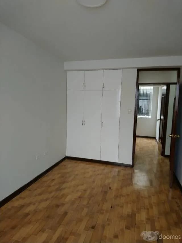 VENDO ESPACIOSO DEPARTAMENTO BARRANCO — foto 6
