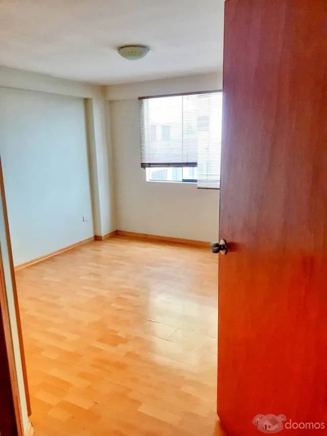 Venta de Departamento en Surquillo. Inf. 9.3.3.8.8.0.3.9.7 — foto 5