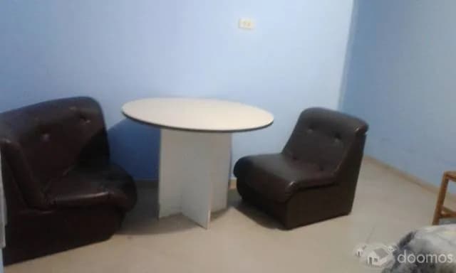 CUARTO CON BAÑO PROPIO — foto 2