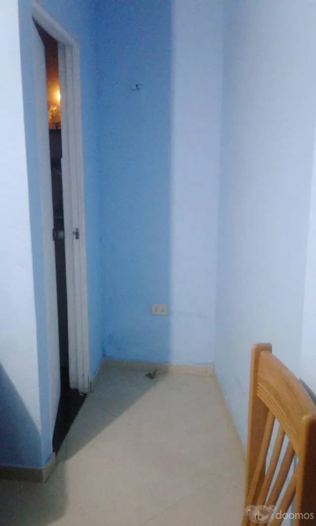 CUARTO CON BAÑO PROPIO — foto 4