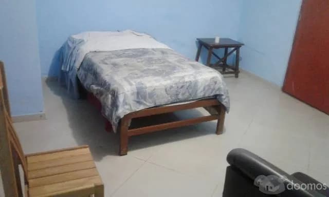 CUARTO CON BAÑO PROPIO — foto 7
