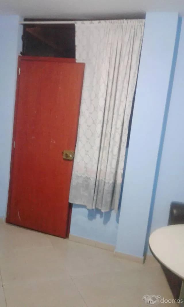 CUARTO CON BAÑO PROPIO — foto 8