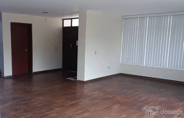 VENTA CASA EN MIRAFLORES — foto 2