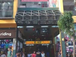 LOCAL COMERCIAL EN EL REY DE BARRANCA