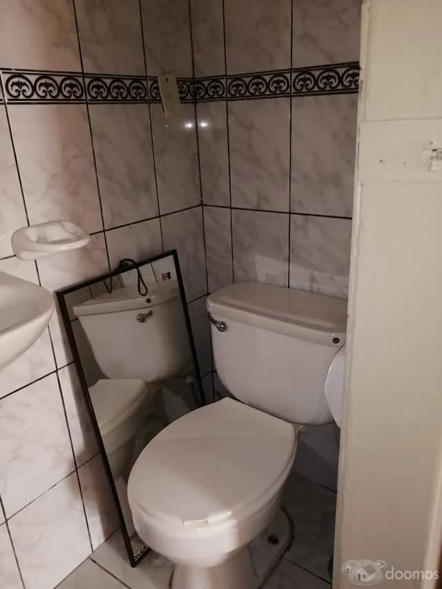 ALQUILER DE HABITACION CON BAÑO - URB. BENJAMIN DOIG LA PERLA — foto 4