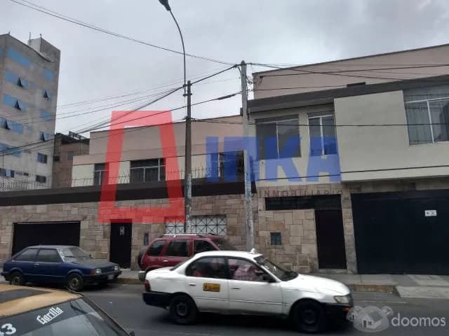 EXCELENTE CASA COMO LOCAL COMERCIAL, EN EXCELENTE ESTADO CERCA A GRAU — foto 1