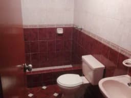 Alquilo Departamento en Primer Piso 120 m2