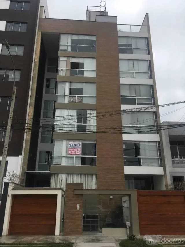 FRENTE A PARQUE — foto 1