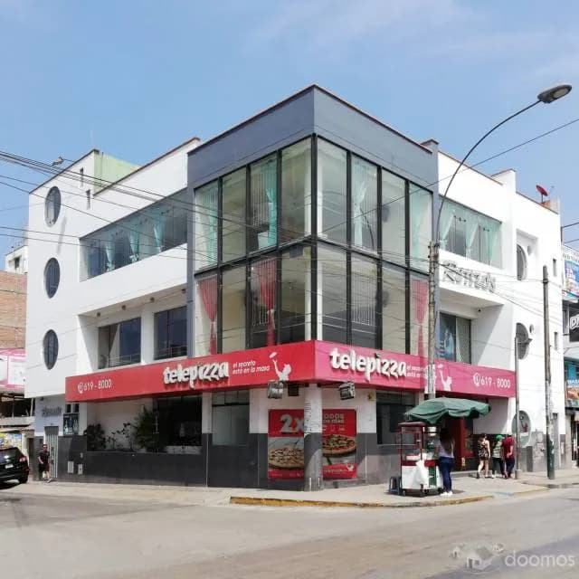 Alquilo edificio en zona comercial — foto 1
