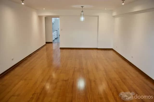 Duplex en Monte Pio cerca a Cc. Caminos en Chacarilla — foto 6