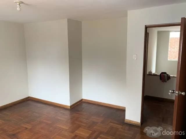 CASA FRENTE A PARQUE — foto 9