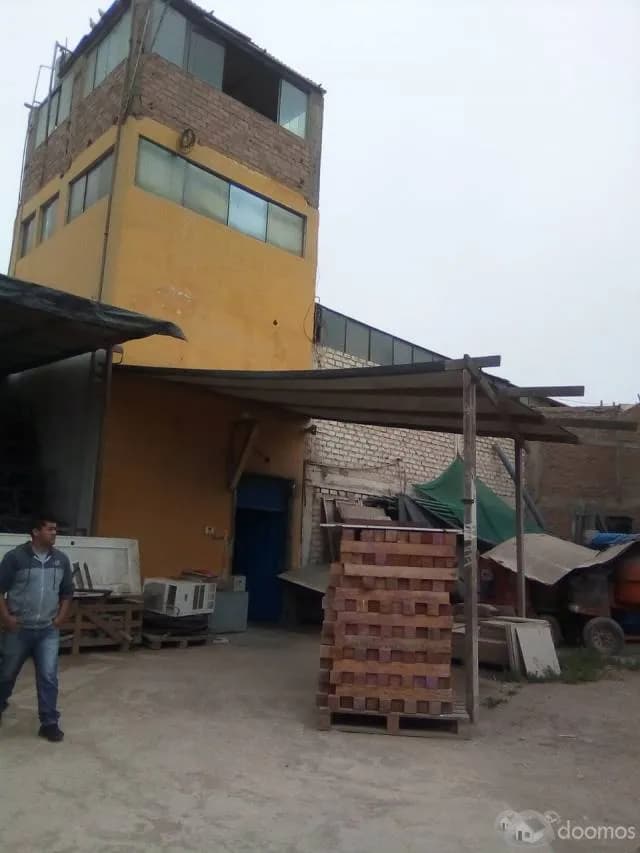ALQUILER DE LOCAL COMERCIAL-ALMACENES — foto 1