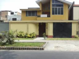 Vendo casa en muy buen estado