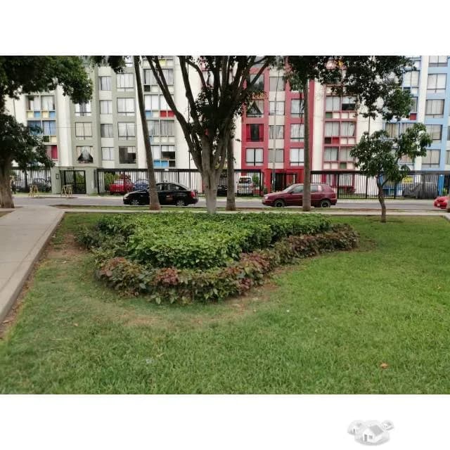 Alquilo Amplio Departamento en zona tranquila — foto 1