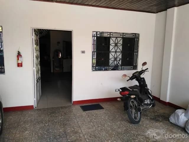VENDO CASA 400MT2 - ZONA URBANA - IQUITOS — foto 2