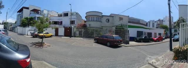 Casa  a 20 Mts. Cdra. 6, Av.  Los Conquistadores — foto 4
