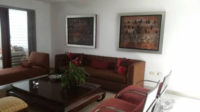 casa en buena zona — foto 1