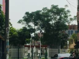 VENTA DE BONITA CASA DE 2 PISOS CERCA A ESTACIÓN BAYOVAR