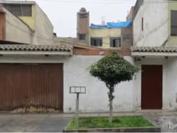 CASA EN LA MOLINA