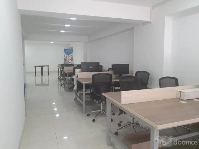 Oficina en alquiler — foto 1