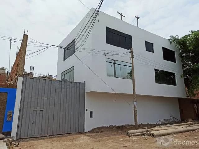 SE VENDE EDIFICIO DE TRES PISOS — foto 1
