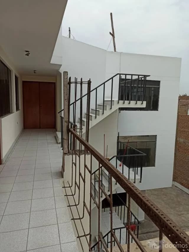 SE VENDE EDIFICIO DE TRES PISOS — foto 8