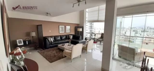 Duplex en Venta 3 Dorm. 230 M2 Miraflores (Ref: 695) — foto 1